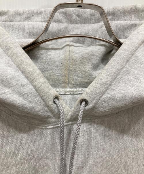 Champion REVERSE WEAVE（チャンピオン リバース ウィーブ）Champion REVERSE WEAVE (チャンピオン リバース ウィーブ) 刺繍プルオーバーパーカー グレー サイズ:SIZE Lの古着・服飾アイテム