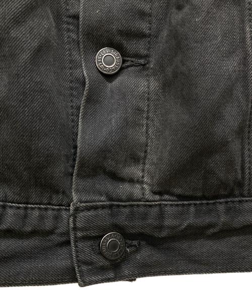 LEVI'S（リーバイス）LEVI'S (リーバイス) ブラックデニムトラッカージャケット ブラック サイズ:SIZE Lの古着・服飾アイテム