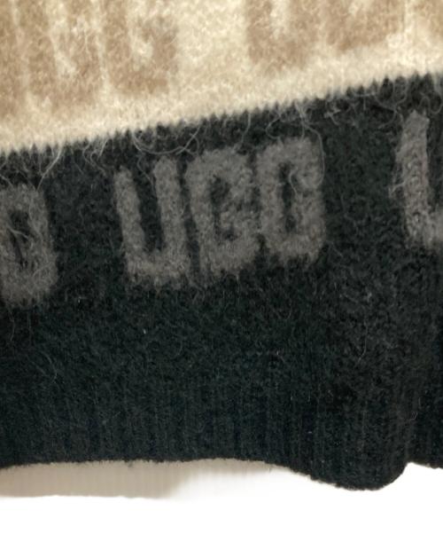 UGG（アグ）UGG (アグ) Graphic Logo Cardigan ホワイト×ブラック サイズ:SIZE Sの古着・服飾アイテム