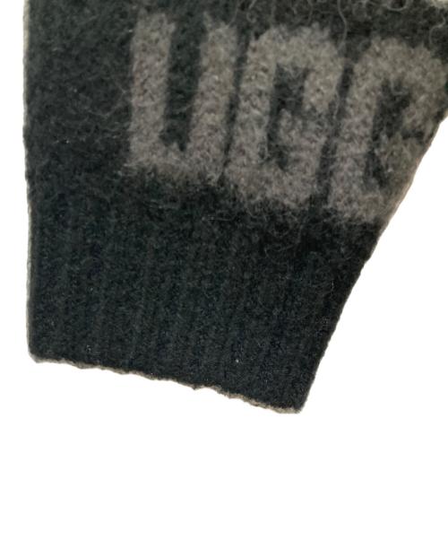 UGG（アグ）UGG (アグ) Graphic Logo Cardigan ホワイト×ブラック サイズ:SIZE Sの古着・服飾アイテム
