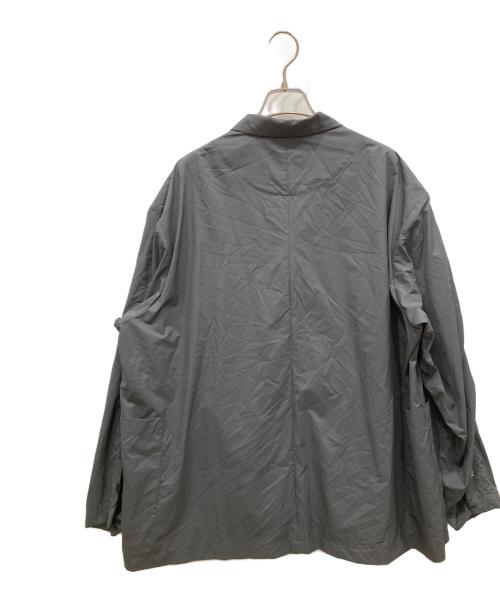 DAIWA PIER39（ダイワ ピア39）DAIWA PIER39 (ダイワ ピア39) TECH TRAVEL ２B JACKET グレー サイズ:Mの古着・服飾アイテム