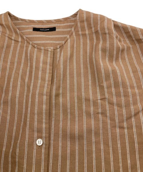 JOURNAL STANDARD（ジャーナルスタンダード）JOURNAL STANDARD (ジャーナルスタンダード) レーヨン麻ノーカラーブラウス ブラウン サイズ:SIZE Free 未使用品の古着・服飾アイテム