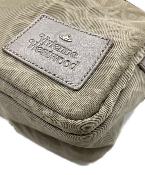 Vivienne Westwood（ヴィヴィアンウエストウッド）Vivienne Westwood (ヴィヴィアンウエストウッド) ORBエンボスクロスボディバッグ グレーの古着・服飾アイテム