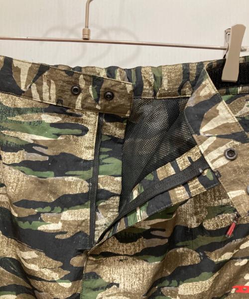 DIESEL（ディーゼル）DIESEL (ディーゼル) バックロゴカモ柄カーゴパンツ オリーブ サイズ:SIZE Lの古着・服飾アイテム