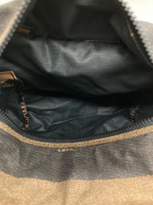 FENDI（フェンディ）FENDI (フェンディ) ペカン柄ミニポーチハンドバッグ ブラウンの古着・服飾アイテム