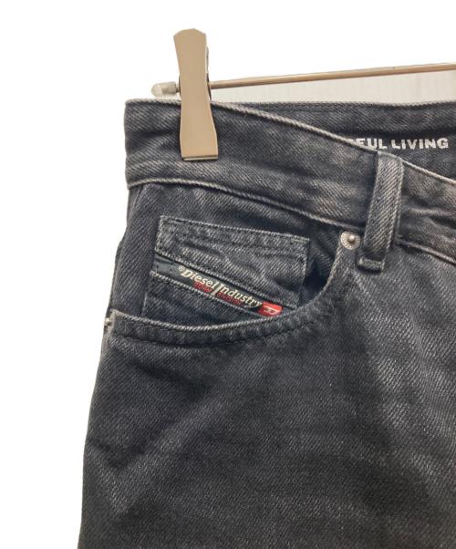 DIESEL（ディーゼル）DIESEL (ディーゼル) ローウェスト Relaxed Jeans ブラック サイズ:SIZE 24の古着・服飾アイテム