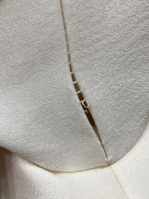 YORI（ヨリ）YORI (ヨリ) シルキーホイップブラウス アイボリー サイズ:SIZE 34の古着・服飾アイテム
