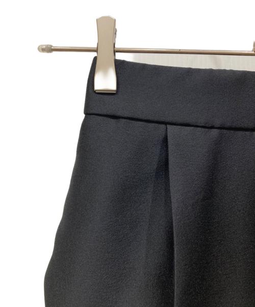 YORI（ヨリ）YORI (ヨリ) シルキードレスパンツ ブラック サイズ:SIZE 34の古着・服飾アイテム
