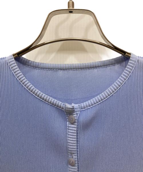 PLEATS PLEASE（プリーツプリーズ）PLEATS PLEASE (プリーツプリーズ) 半袖ブラウス スカイブルー サイズ:SIZE 3の古着・服飾アイテム