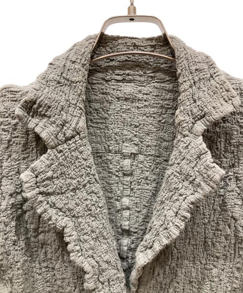 ISSEY MIYAKE me（イッセイ ミヤケ ミー）ISSEY MIYAKE me (イッセイ ミヤケ ミー) カリフラワージャケット グレー サイズ:不明の古着・服飾アイテム