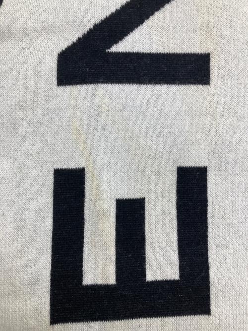GIVENCHY（ジバンシィ）GIVENCHY (ジバンシィ) ロゴマフラー ホワイトの古着・服飾アイテム