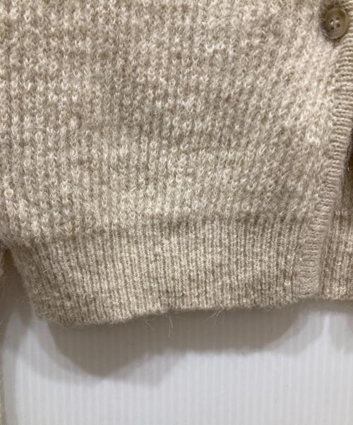 JACQUEMUS LA MAILLE PAU（ジャックムス ラ・マイユ・ポー）JACQUEMUS LA MAILLE PAU (ジャックムス ラ・マイユ・ポー) アシンメトリーニット ベージュ サイズ:SIZE 34の古着・服飾アイテム