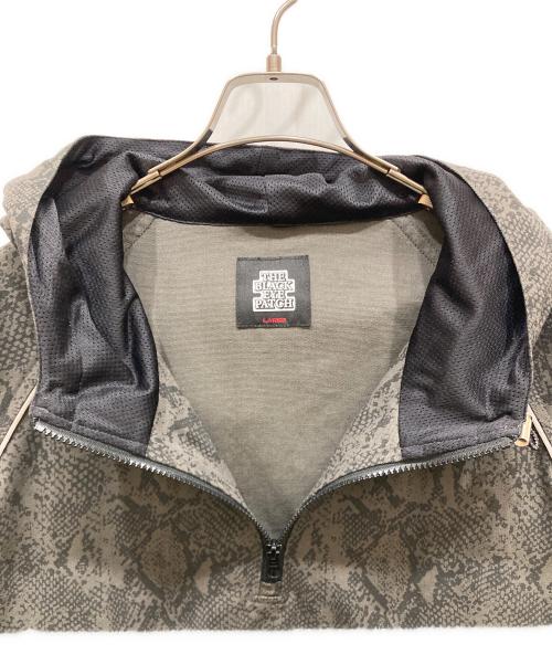 BlackEyePatch（ブラックアイパッチ）BlackEyePatch (ブラックアイパッチ) LOWERCASE LOGO PYTHON ANORAK カーキ サイズ:SIZE Lの古着・服飾アイテム