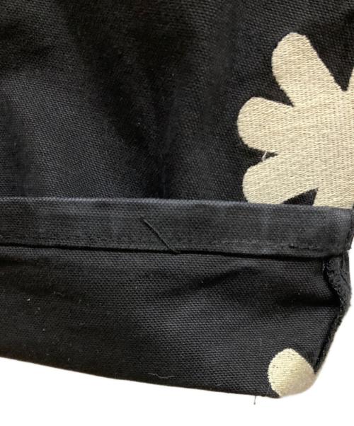 LOSTSHDWS（ロストシャドーズ）LOSTSHDWS (ロストシャドーズ) プリントフレアデニムパンツ ブラック サイズ:SIZE 86cm (W34)の古着・服飾アイテム