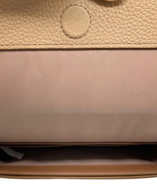 Marc by Marc Jacobs（マークバイマークジェイコブス）Marc by Marc Jacobs (マークバイマークジェイコブス) The Leather Miniショルダーバッグ ベージュの古着・服飾アイテム