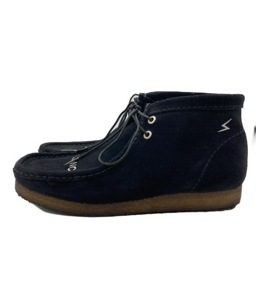 CLARKS（クラークス）CLARKS (クラークス) UNDERCOVER (アンダーカバー) Wallaby Chaos/Balance スエードブーツ ブラック サイズ:SIZE 26.5cmの古着・服飾アイテム