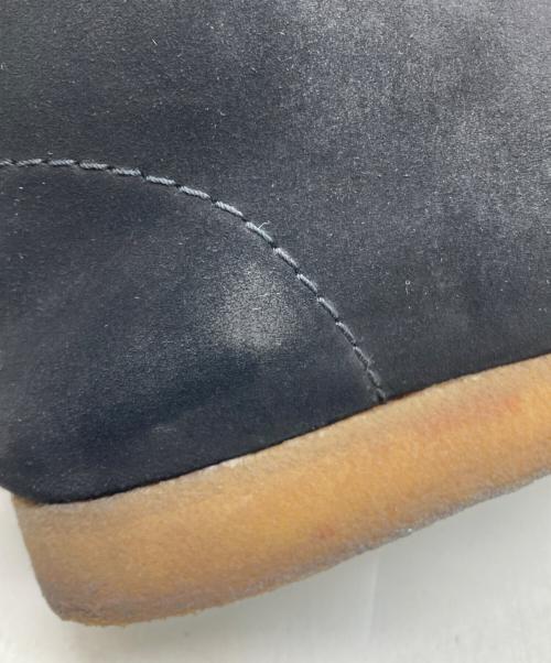 CLARKS（クラークス）CLARKS (クラークス) UNDERCOVER (アンダーカバー) Wallaby Chaos/Balance スエードブーツ ブラック サイズ:SIZE 26.5cmの古着・服飾アイテム