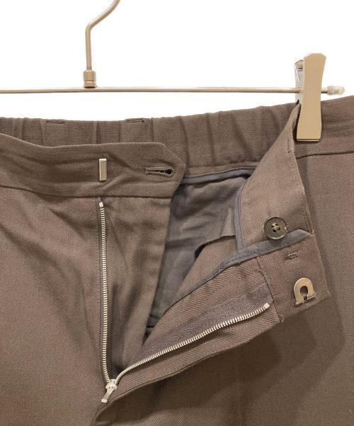 JIL SANDER（ジルサンダー）JIL SANDER (ジルサンダー) ウール ギャバジン テーパードパンツ ブラウン サイズ:SIZE 46の古着・服飾アイテム