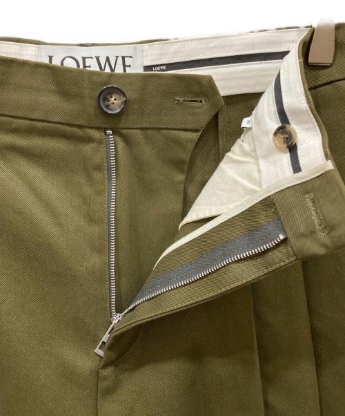 LOEWE（ロエベ）LOEWE (ロエベ) 2タックパンツ カーキ サイズ:SIZE 46の古着・服飾アイテム