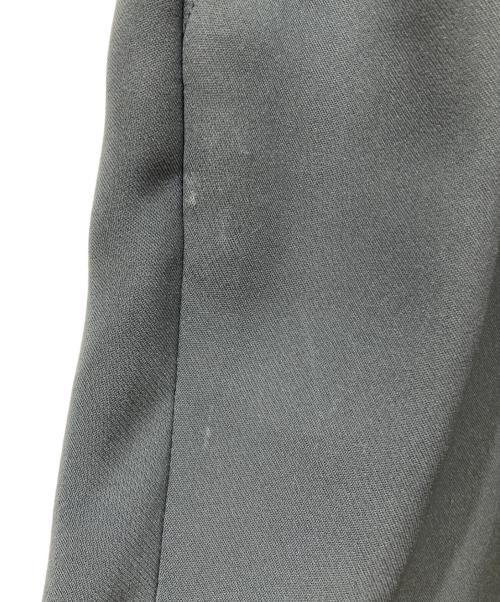 N.HOOLYWOOD（エヌ ハリウッド）N.HOOLYWOOD (エヌ ハリウッド) DOUBLE TUCK TROUSERS グレー サイズ:SIZE 36の古着・服飾アイテム