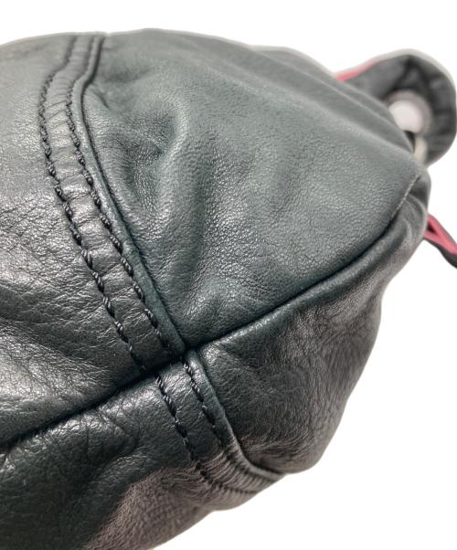 DIESEL（ディーゼル）DIESEL (ディーゼル) ターンロック2WAYバッグ ブラック×ピンクの古着・服飾アイテム