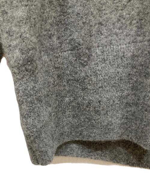 HYKE（ハイク）HYKE (ハイク) RACCOON V-NECK SWEATER グレー サイズ:SIZE 1 未使用品の古着・服飾アイテム