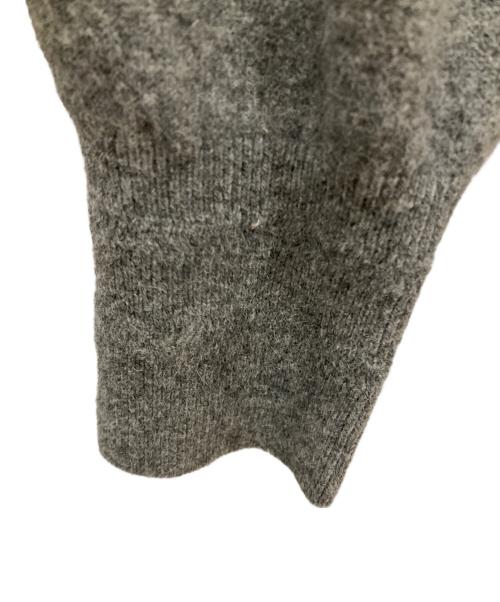 HYKE（ハイク）HYKE (ハイク) RACCOON V-NECK SWEATER グレー サイズ:SIZE 1 未使用品の古着・服飾アイテム