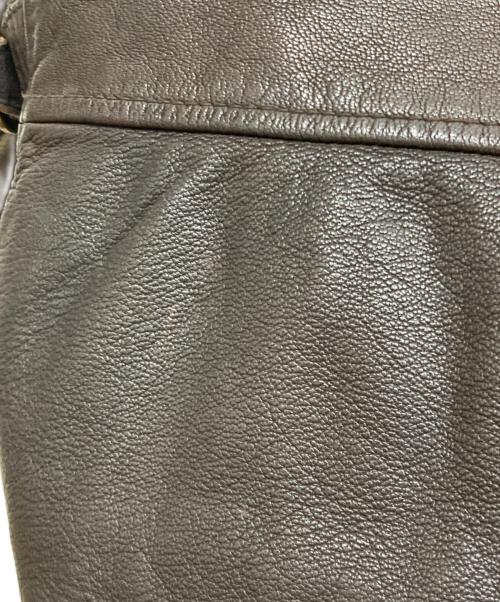 AVIREX（アヴィレックス）AVIREX (アヴィレックス) プリントライダースレザージャケット ブラウン サイズ:SIZE Mの古着・服飾アイテム