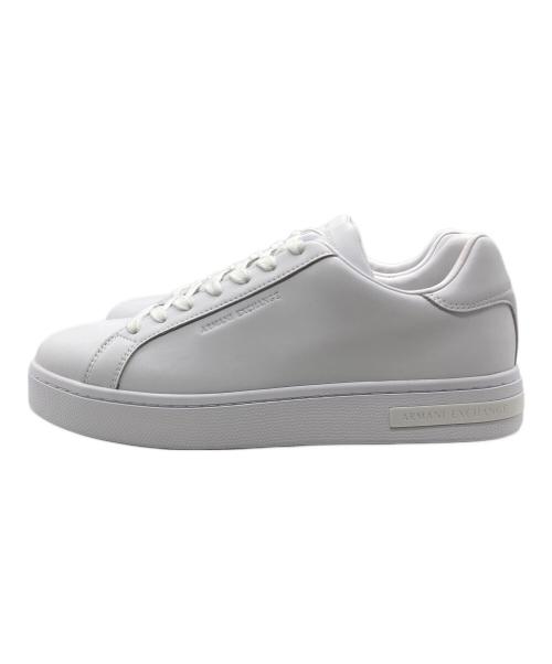 ARMANI EXCHANGE（アルマーニ エクスチェンジ）ARMANI EXCHANGE (アルマーニ エクスチェンジ) AXロゴ レースアップスニーカー ホワイト サイズ:SIZE 42 未使用品の古着・服飾アイテム