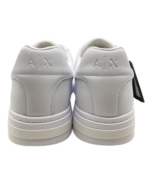 ARMANI EXCHANGE（アルマーニ エクスチェンジ）ARMANI EXCHANGE (アルマーニ エクスチェンジ) AXロゴ レースアップスニーカー ホワイト サイズ:SIZE 42 未使用品の古着・服飾アイテム