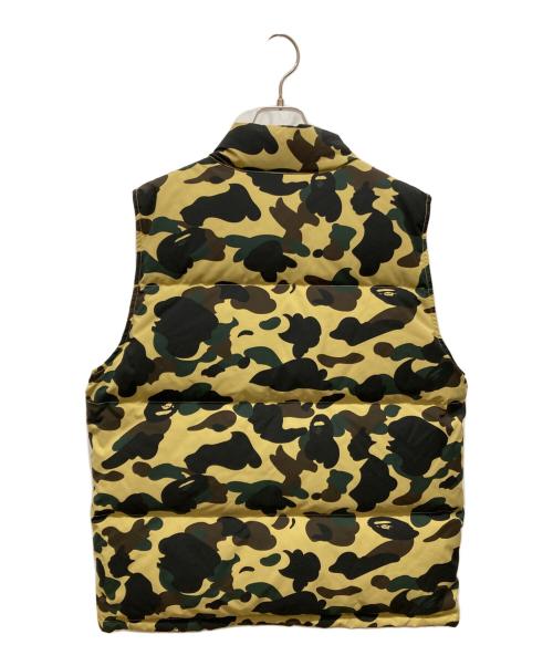 A BATHING APE（アベイシングエイプ）A BATHING APE (アベイシングエイプ) Camo Reversible Down Vest オリーブ サイズ:Mの古着・服飾アイテム
