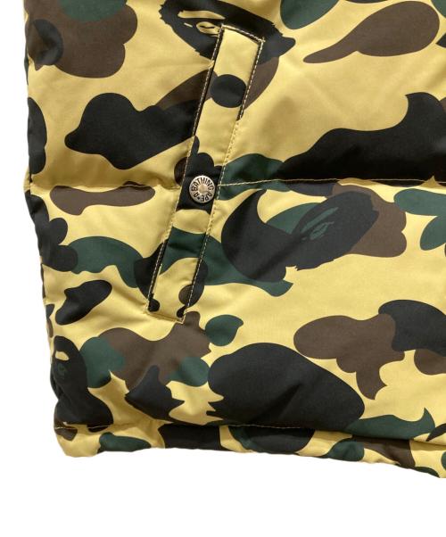 A BATHING APE（アベイシングエイプ）A BATHING APE (アベイシングエイプ) Camo Reversible Down Vest オリーブ サイズ:Mの古着・服飾アイテム