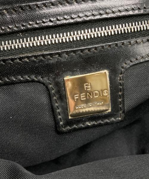 FENDI（フェンディ）FENDI (フェンディ) ビーズショルダーバッグ ブラックの古着・服飾アイテム