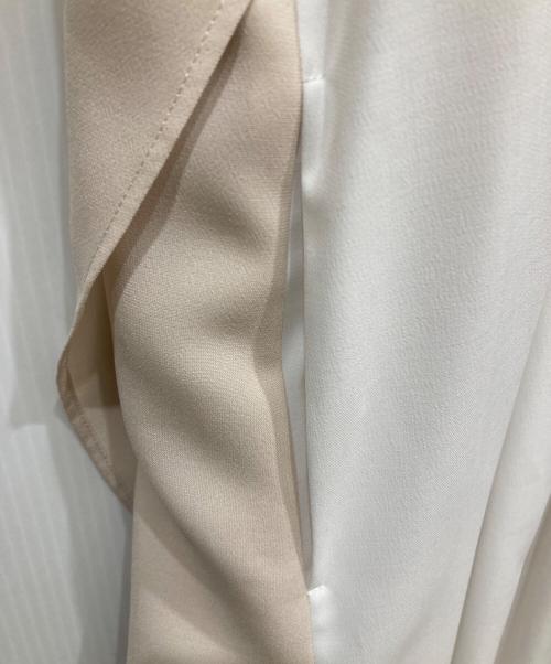 ADORE（アドーア）ADORE (アドーア) ドライハイツイストワンピース ホワイト サイズ:SIZE 38の古着・服飾アイテム