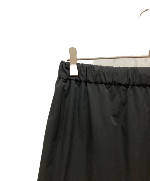 ADORE（アドーア）ADORE (アドーア) ミックスフラワーレーススカート ブラック サイズ:SIZE 38の古着・服飾アイテム