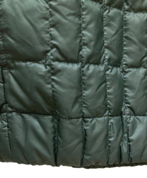 Patagonia（パタゴニア）Patagonia (パタゴニア) Vネック プルオーバーダウンジャケット グリーン サイズ:SIZE Sの古着・服飾アイテム