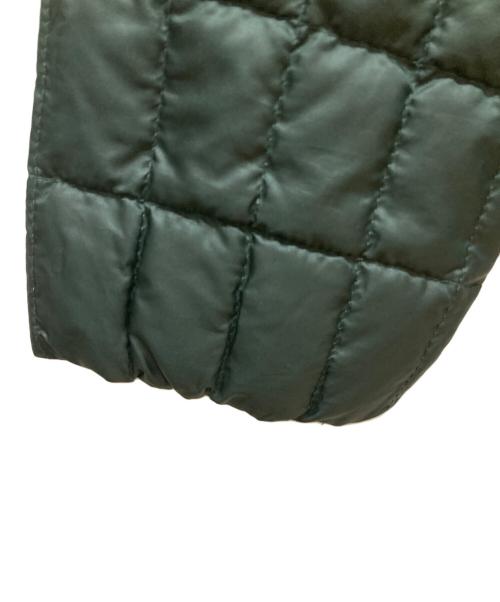 Patagonia（パタゴニア）Patagonia (パタゴニア) Vネック プルオーバーダウンジャケット グリーン サイズ:SIZE Sの古着・服飾アイテム