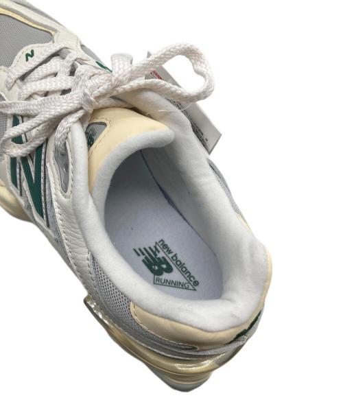NEW BALANCE（ニューバランス）NEW BALANCE (ニューバランス) ローカットスニーカー ホワイト×グリーン サイズ:SIZE 24.5cm 未使用品の古着・服飾アイテム