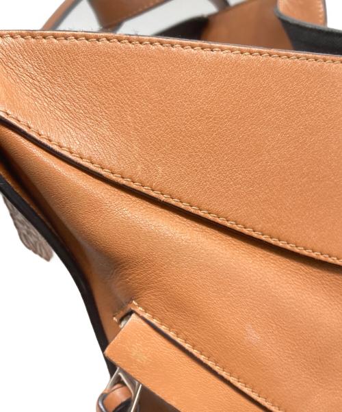 LOEWE（ロエベ）LOEWE (ロエベ) ハンモックスモールバッグ タンの古着・服飾アイテム