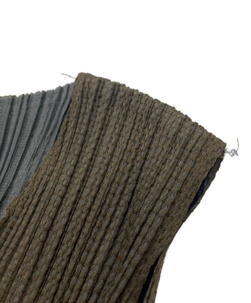 PLEATS PLEASE（プリーツプリーズ）PLEATS PLEASE (プリーツプリーズ) プリーツワンピース オリーブ サイズ:2の古着・服飾アイテム