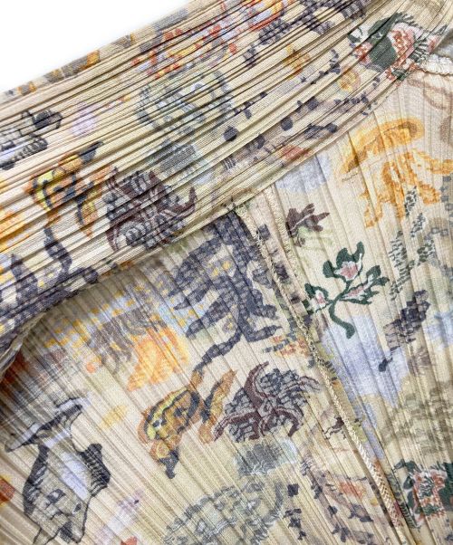 PLEATS PLEASE（プリーツプリーズ）PLEATS PLEASE (プリーツプリーズ) プリーツジャケット ベージュ サイズ:3の古着・服飾アイテム