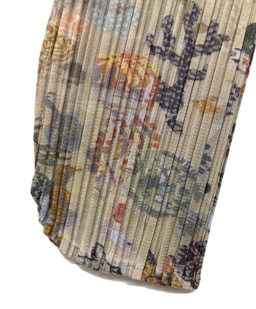 PLEATS PLEASE（プリーツプリーズ）PLEATS PLEASE (プリーツプリーズ) プリーツジャケット ベージュ サイズ:3の古着・服飾アイテム