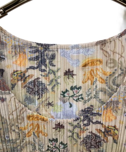 PLEATS PLEASE（プリーツプリーズ）PLEATS PLEASE (プリーツプリーズ) プリーツノースリーブワンピース/Nathalie Lete/PP91-JH822 ベージュ サイズ:3の古着・服飾アイテム