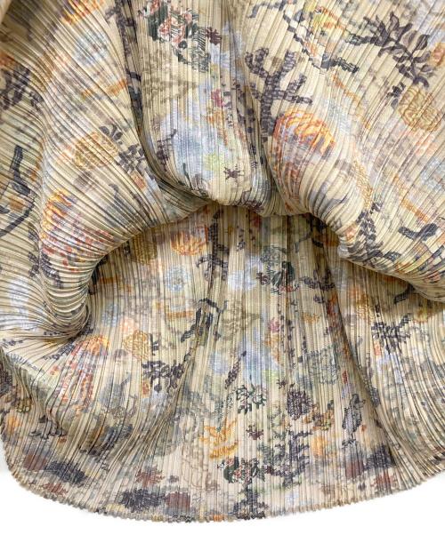 PLEATS PLEASE（プリーツプリーズ）PLEATS PLEASE (プリーツプリーズ) プリーツノースリーブワンピース/Nathalie Lete/PP91-JH822 ベージュ サイズ:3の古着・服飾アイテム