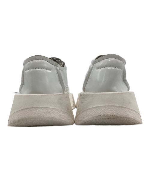 MM6 Maison Margiela（エムエムシックスメゾンマルジェラ）MM6 Maison Margiela (エムエムシックス メゾンマルジェラ) ホワイトチャンキースリッポン ホワイト サイズ:37の古着・服飾アイテム