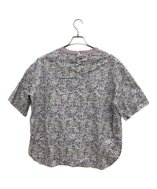 ADIEU TRISTESSE（アデュートリステス）ADIEU TRISTESSE (アデュートリステス) リバティプリントリブ付きブラウス/半袖ブラウス/花柄 ホワイト×パープル サイズ:FREEの古着・服飾アイテム