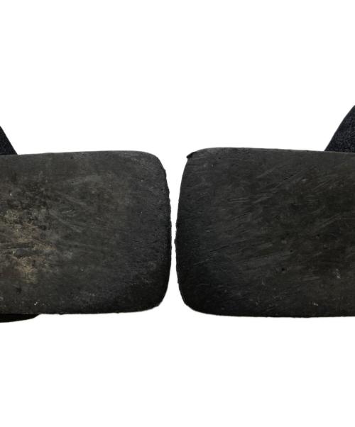 TSURU by MARIKO OIKAWA（ツルバイマリコオイカワ）Tsuru by Mariko Oikawa (ツルバイマリコオイカワ) ビジューフラットサンダル ブラック サイズ:22.5の古着・服飾アイテム