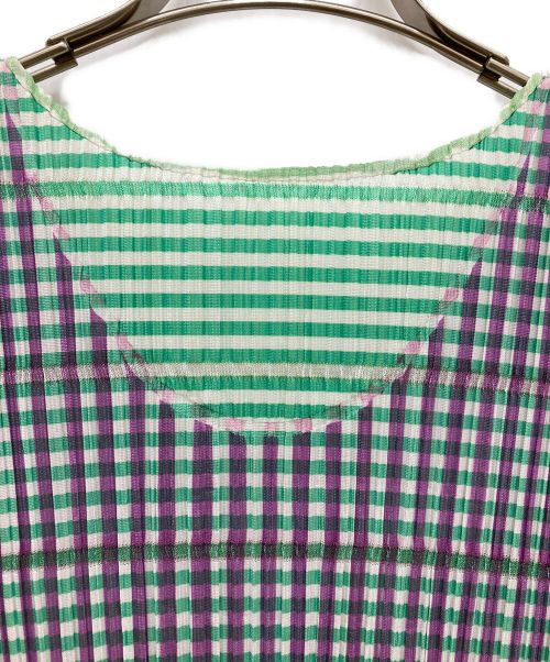 PLEATS PLEASE（プリーツプリーズ）PLEATS PLEASE (プリーツプリーズ) プリーツノースリーブワンピース ホワイト×グリーン サイズ:3の古着・服飾アイテム