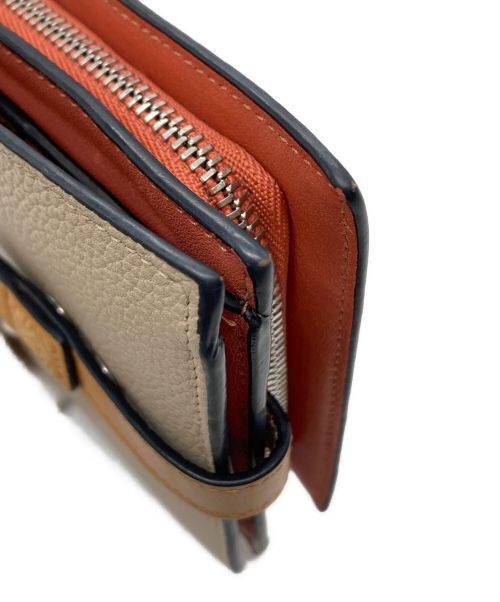 LOEWE（ロエベ）LOEWE (ロエベ) コンパクトウォレット ベージュの古着・服飾アイテム