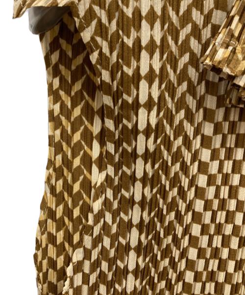 PLEATS PLEASE（プリーツプリーズ）PLEATS PLEASE (プリーツプリーズ) ワンピース ブラウン サイズ:3の古着・服飾アイテム